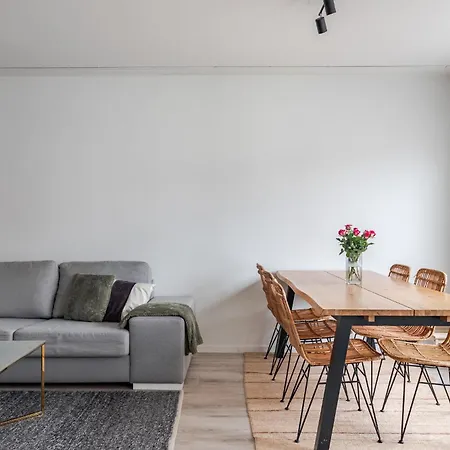 アパート 2br Near Harbor And Center With Free Parking