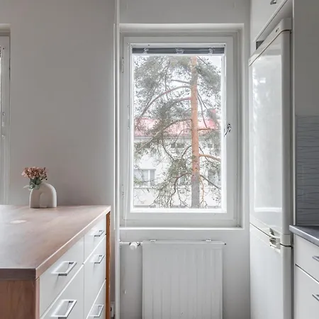 2br Near Harbor And Center With Free Parking アパート ラハティ