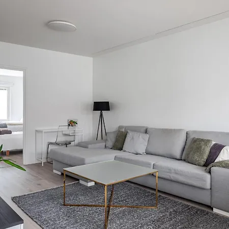 2br Near Harbor And Center With Free Parking ラハティ