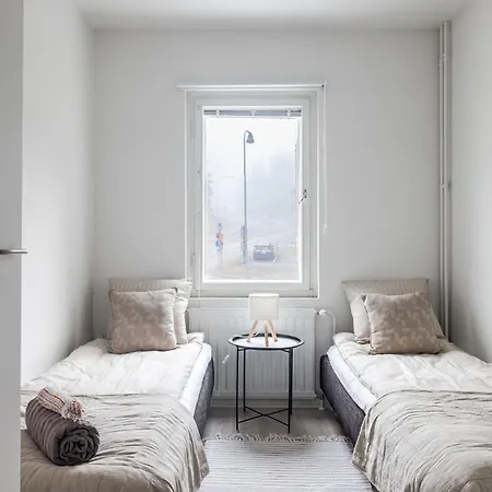 2br Near Harbor And Center With Free Parking ラハティ